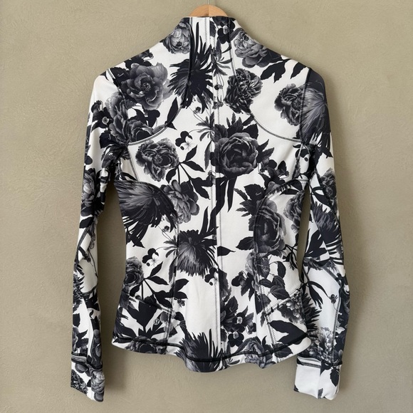 Lululemon - Floral Define Jacket - Size 6 - Picture 2 of 5